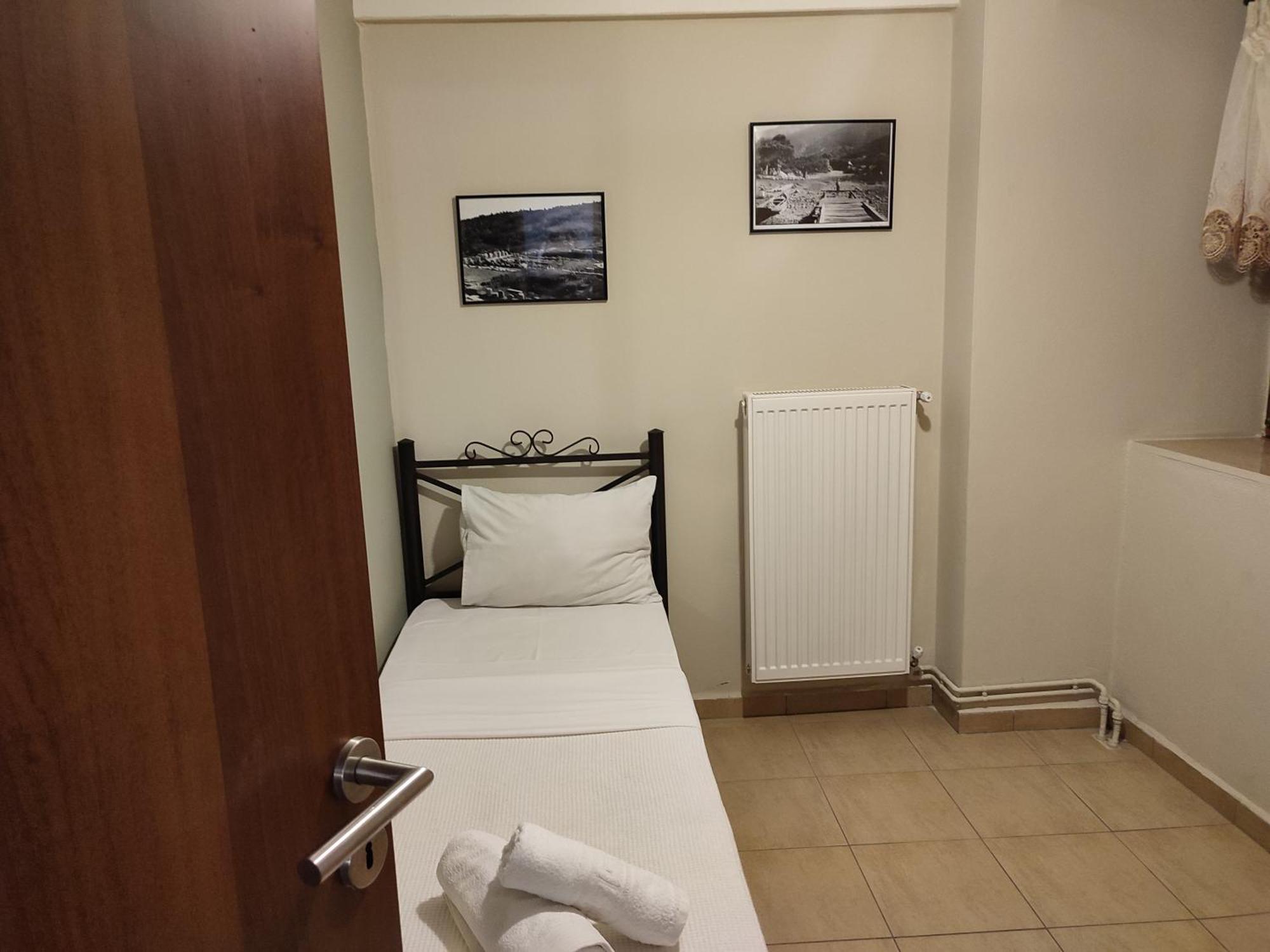 Guesthouse Axieros Самотраки Екстериор снимка