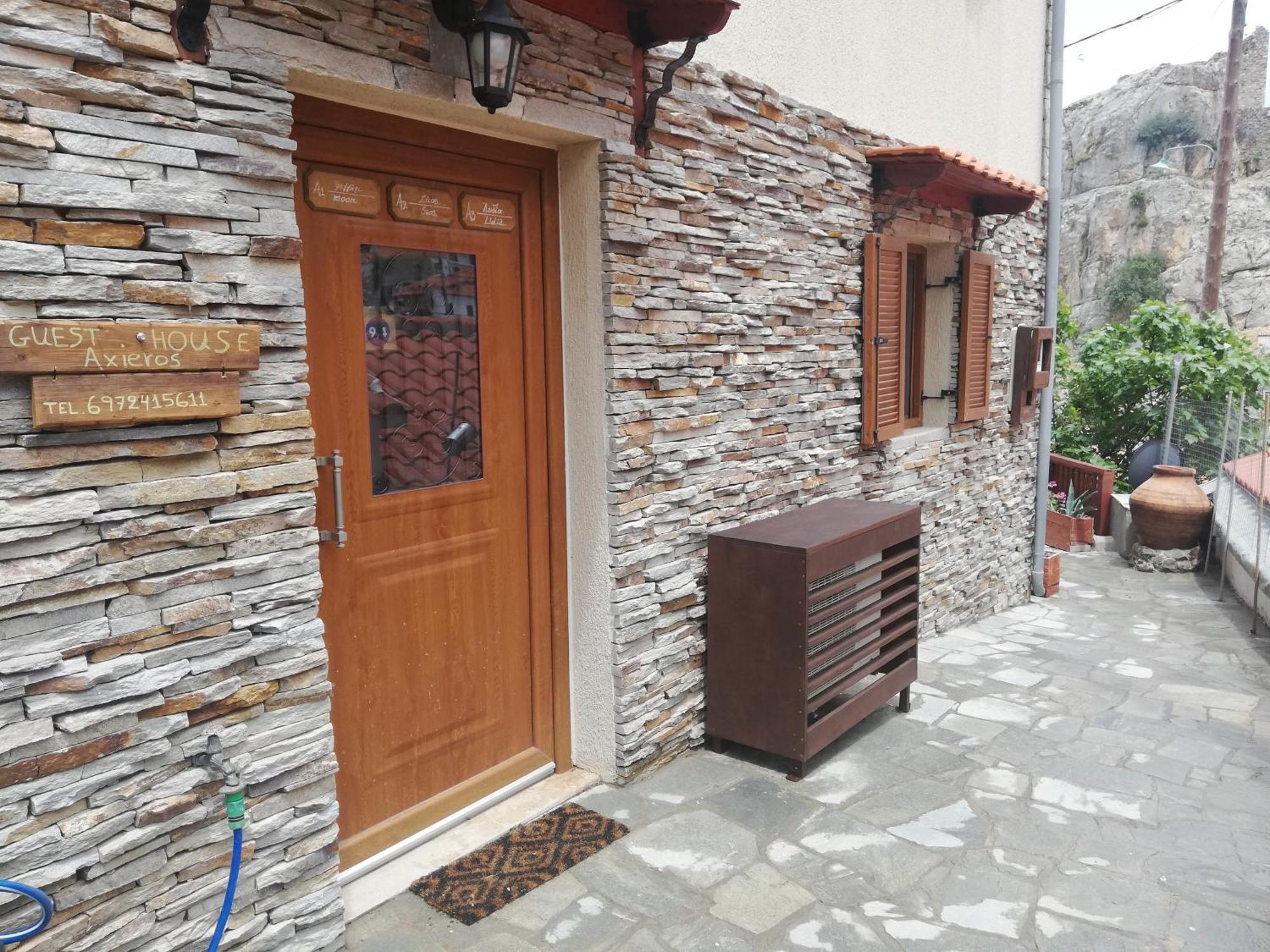 Guesthouse Axieros Самотраки Екстериор снимка