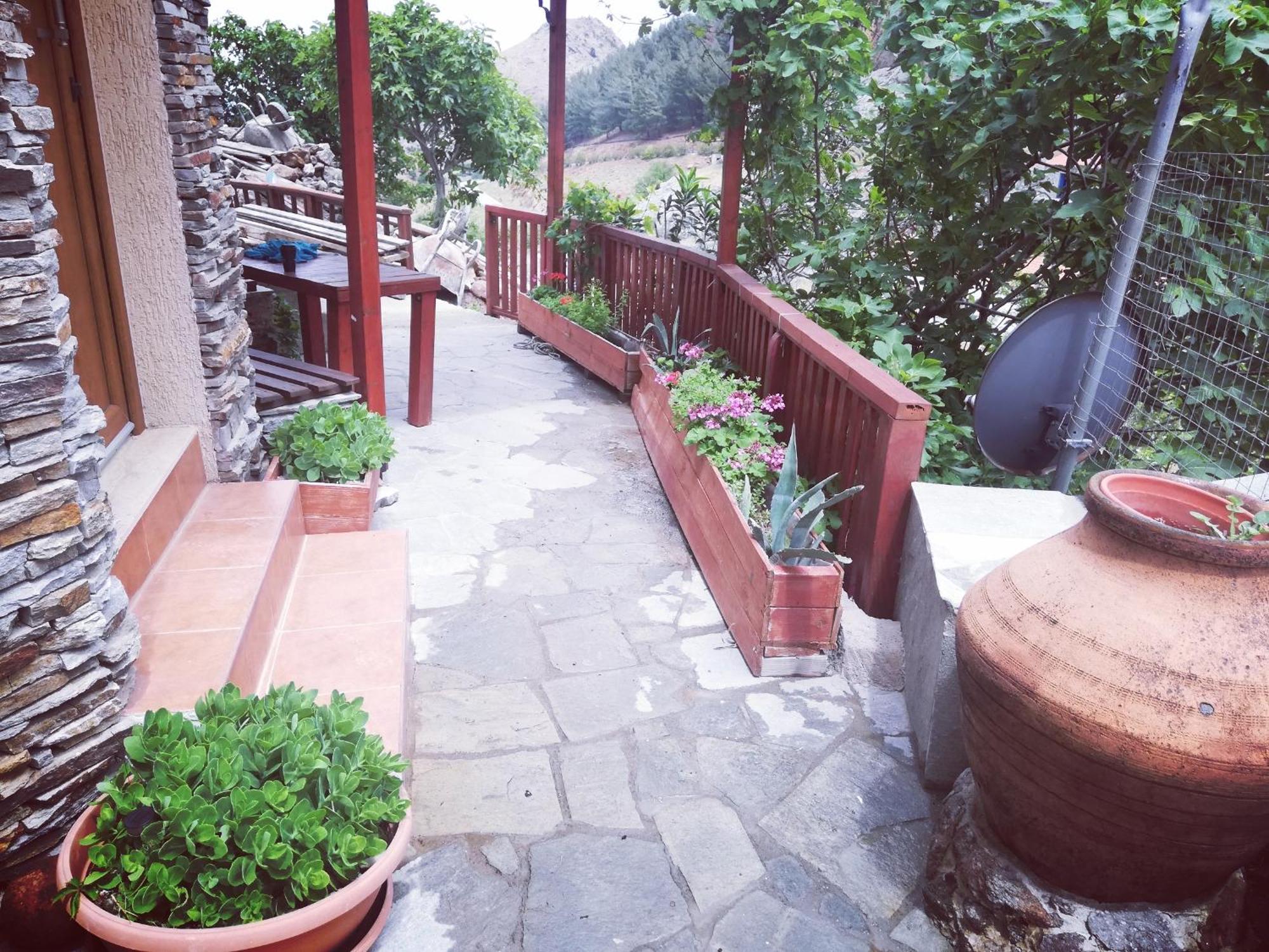Guesthouse Axieros Самотраки Екстериор снимка