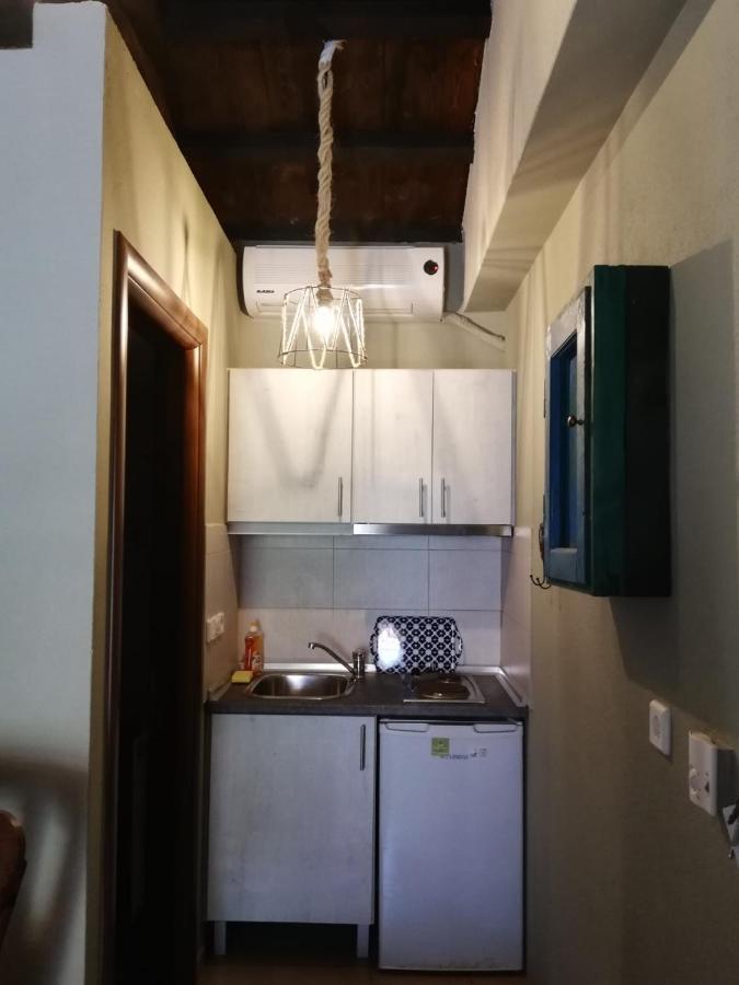Guesthouse Axieros Самотраки Екстериор снимка